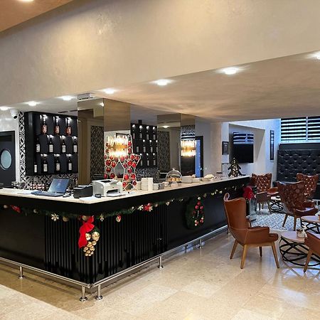 Hotel Monogram Park Рума Экстерьер фото