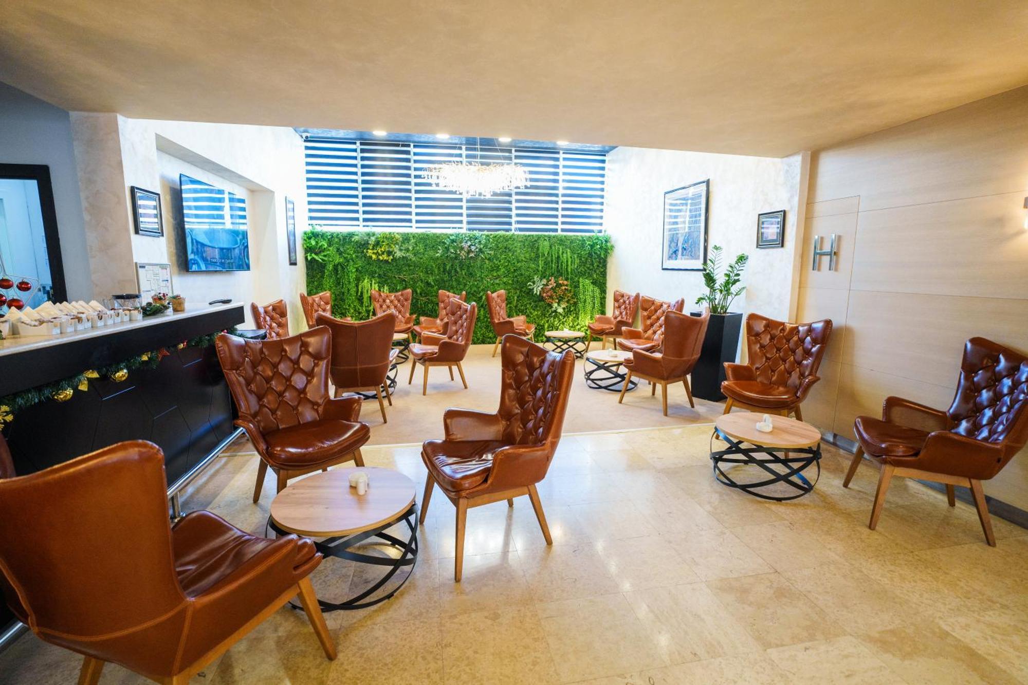 Hotel Monogram Park Рума Экстерьер фото